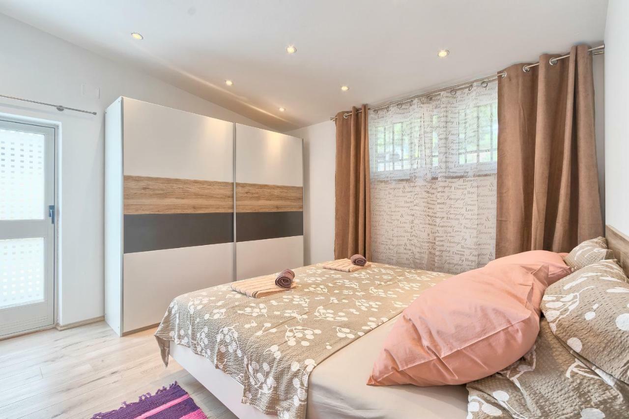 Wellness Apartman Kaiser Pula Zewnętrze zdjęcie